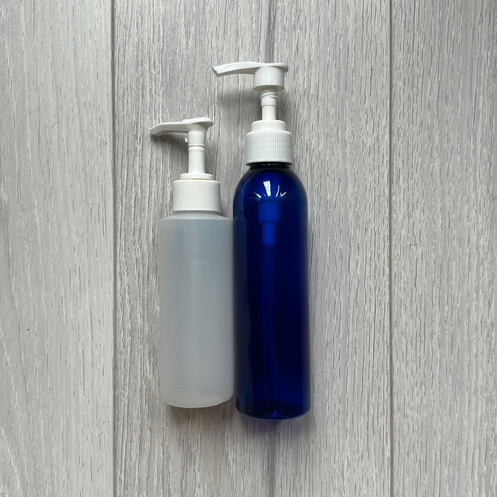 🆓💄🧴 2x Bottle pump dispensers for skincare, hair care, makeup, etc.